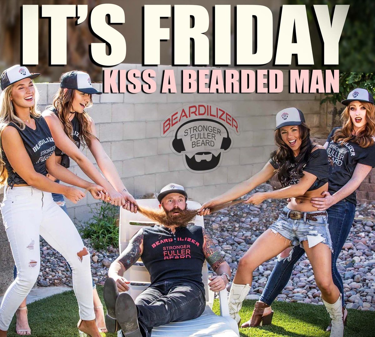 Beardilizer_UK's tweet photo. #Friday + #Beardo = 💋 
https://t.co/k0cfwCpXCY
#Beardilizer #Houseofmane #Bearded #Beardedman #Kiss #Weekend #Movember https://t.co/vBTNJBuEjt