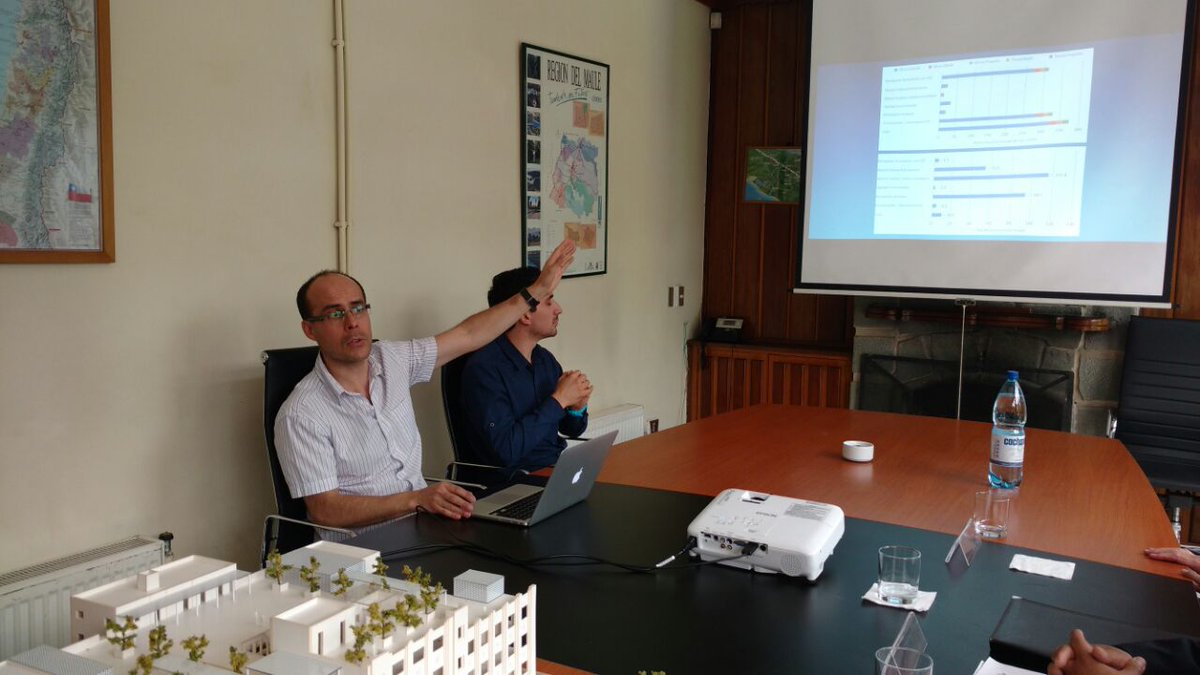 Corfo's tweet photo. #Maule Rector @UTalca y DR #Corfo #Maule @clepenguin lanzan plataforma de caracterización del consumo energético en edificaciones públicas y corporativas. #BienPúblico apoyado por #Corfo cuya duración es de 24 meses. https://t.co/qNcCH3eOwl