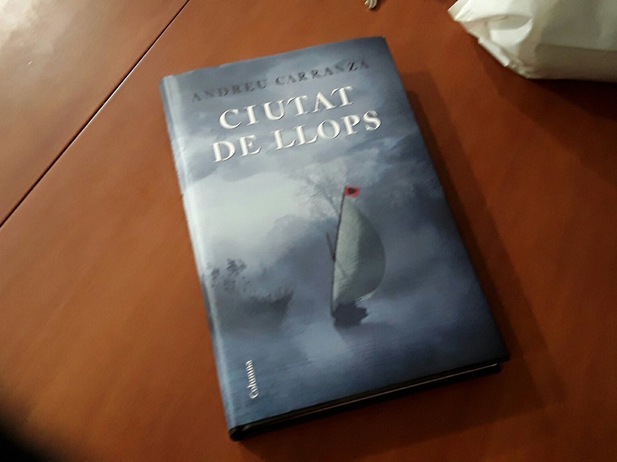Roger2008F's tweet photo. @columnaedicions @andreucarranza @amelanovela @Grup62 Hola, SOC un nen de flix de l'escola m'he Estic llegint totes les teves histories començan per  Ciutat de llops. https://t.co/PdrMQrRumK