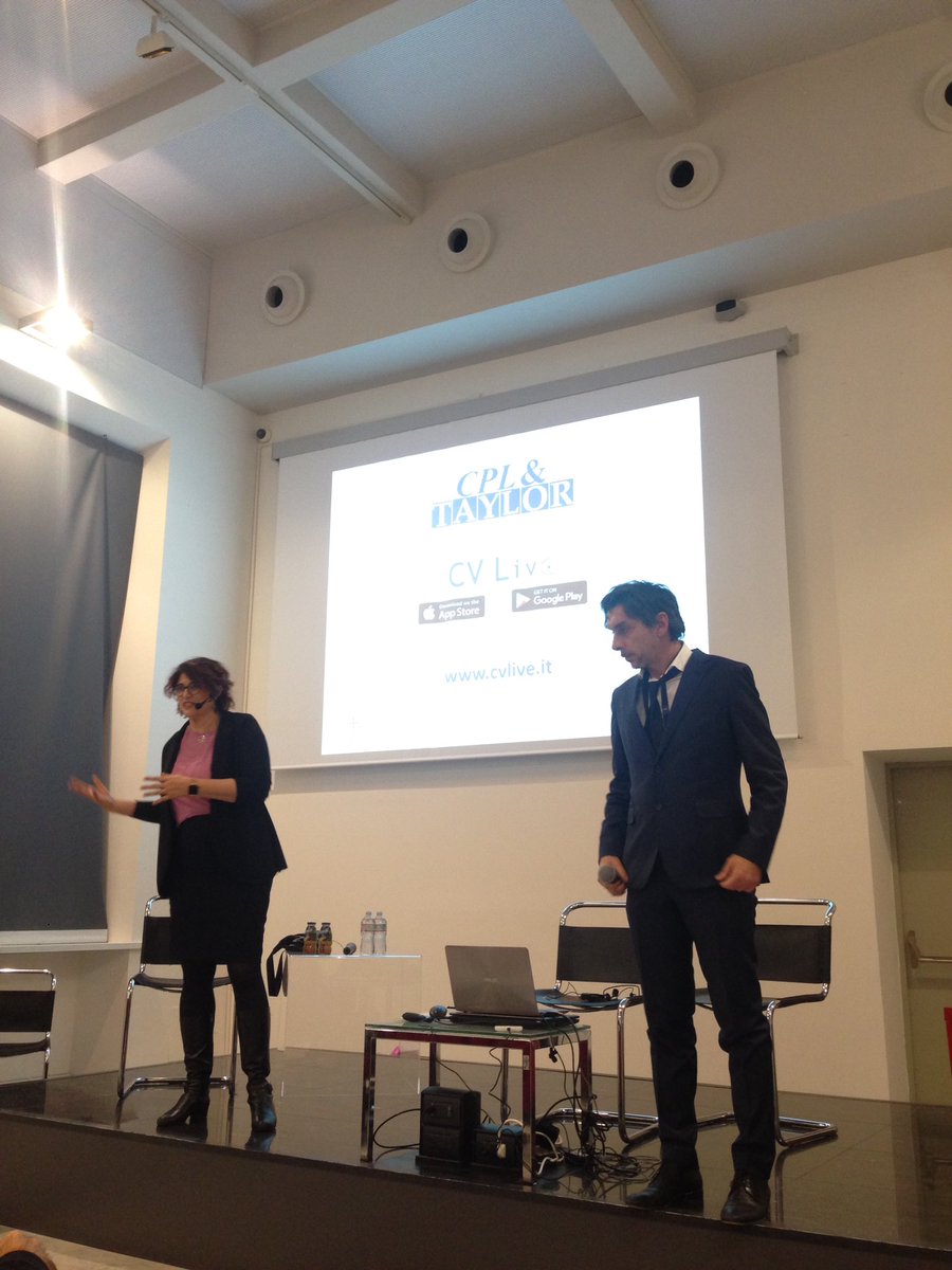 LENFormazione's tweet photo. Si è concluso il Digital Content Revolution. Grazie a tutti, ci vediamo domani con la presentazione dei Project Work dei ragazzi di @SQcuoladiBlog . 
#dcr17 #sdbawards #digital #lenatwork https://t.co/7qi48ibera