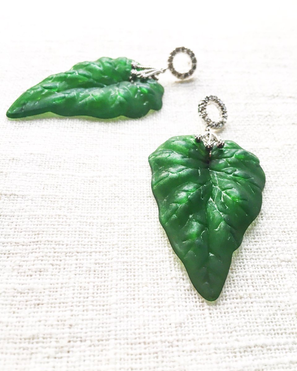 em_jewelry's tweet photo. Hojas 🌿 con encanto✨Puerto Rico reverdece🍃 Colección “follaje” #atemporal montadas en base de enchapadura de #Plata y #Zirconia 💎 #EMAtelier #EMjewelry #EMbrides #Earrings ☎️787-633-2016 🛍 📦Envios a toda la Isla y USA https://t.co/dkEio8XNtW