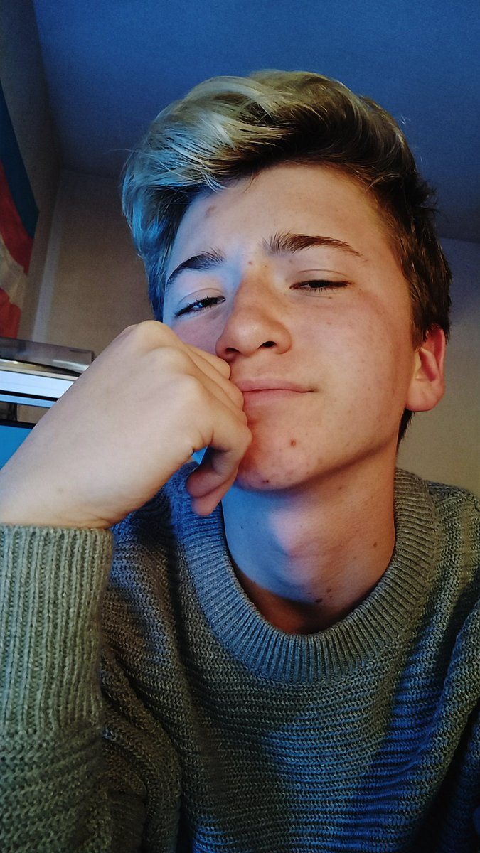 SorenBrl's tweet photo. 4 months on T 🍃✨
#transisbeautiful 
#TransGuyTwitter https://t.co/w1LKckAeLu