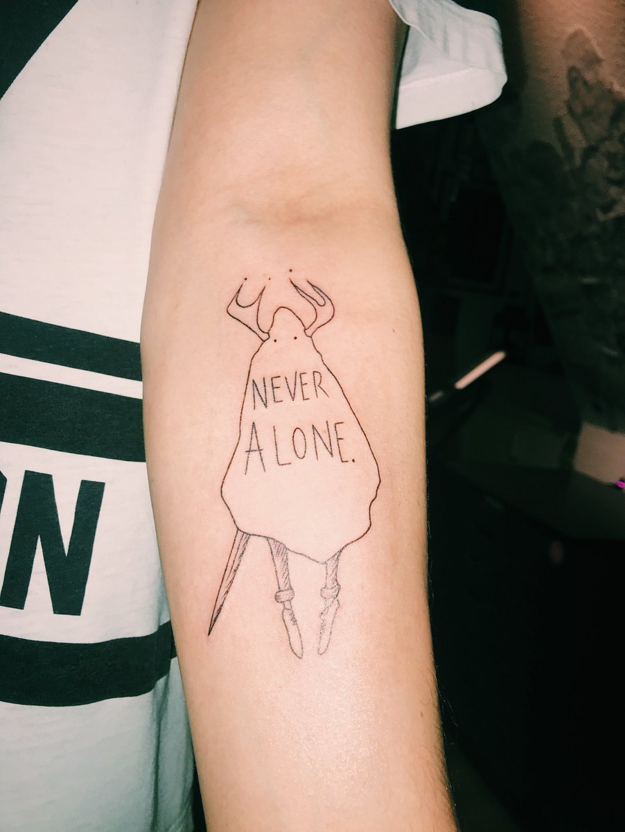Major love to the fucking bae Daniel at Verlorene Jungs Tätowierungen for doing my first ever ink! 
Illustration by @benjamesmcateer 
📸: @brisbanecameron