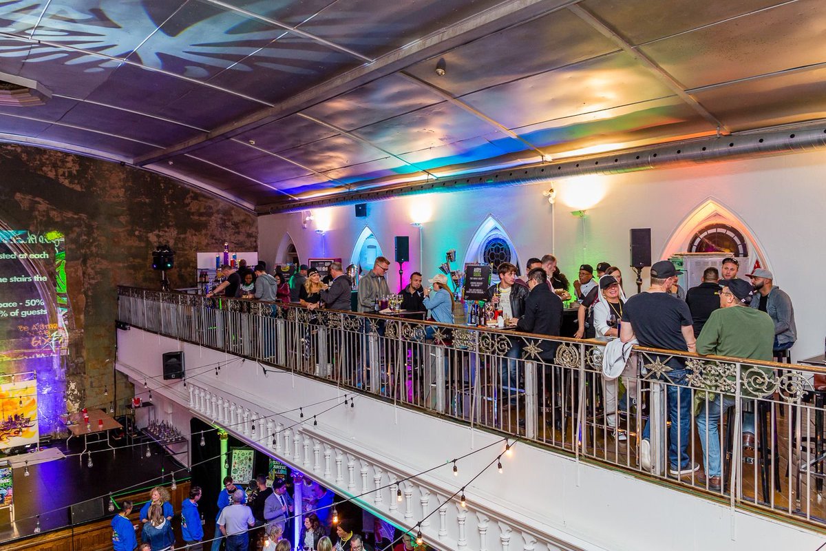 RealEventTools_'s tweet photo. Never skimp on AV-solid quality, sound, lighting & techs will make enhance event @freemanavcanada #travis&victor #theygetus #realeventtips https://t.co/D5bc4mXwE3