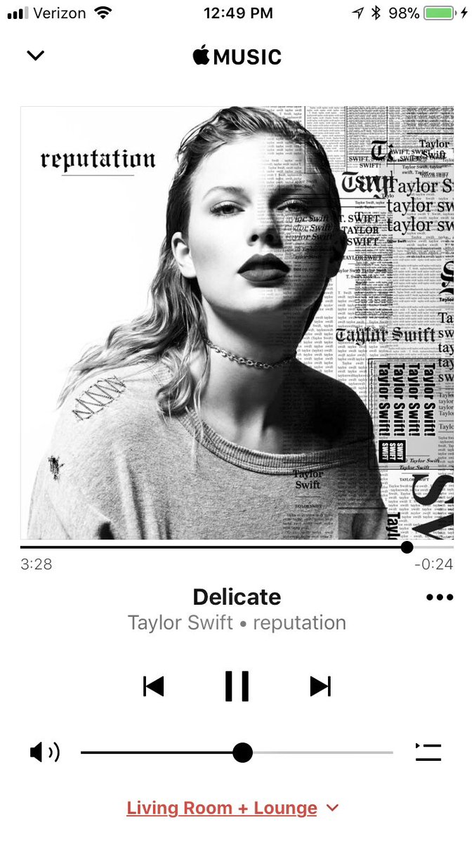 whitneycadams's tweet photo. Current situation at @bellabaltimore. โจ๐๐ฅ๐ @taylorswift13 @sonos @AppleMusic #BellaBaltimore #reputation https://t.co/J4FWYMLAq1