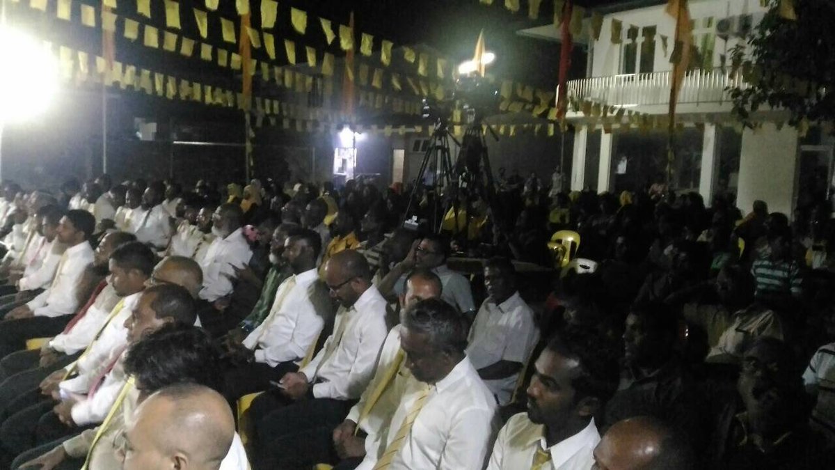 MDPYouth's tweet photo. Maduvvari Dhaairaage MP @MohamedAmeeth
Gulhifaivaa Siyaasee Partythakun baavvaa Jalsa
#MaduvvariJalsa
#RayyithungeBadhalu https://t.co/nn9tlpzWRh