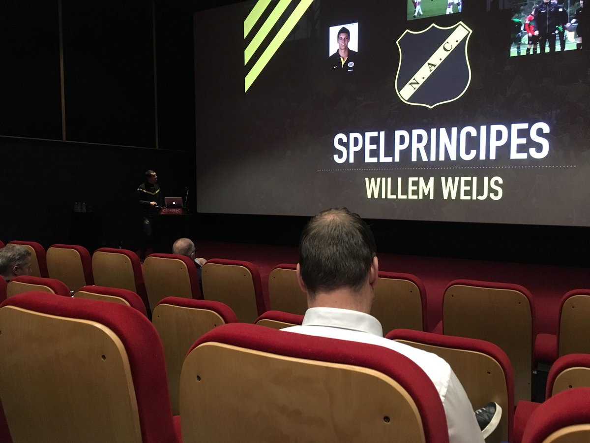 Hiddevboven's tweet photo. Vandaag op Trainerscongres 2.0 drie sterke presentaties van vrienden en collega’s @Ruben_denUil en @willemweijs over differentieel leren, het werken vanuit principes en zonedekking #trainersmagazine https://t.co/IPfMAKbBMe