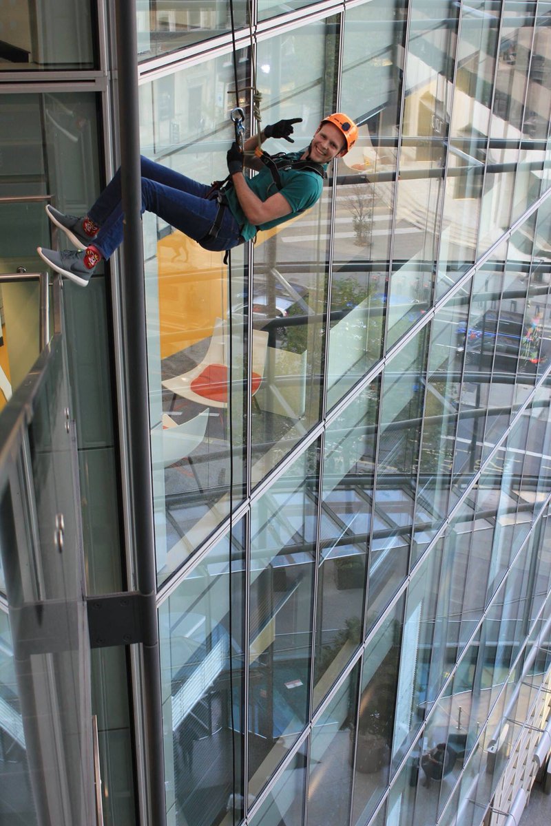 KEV_G_FIELD's tweet photo. So today I abseiled from the top floor of my building at work. Great fun! #snazzysocks https://t.co/SrhWNGLDEH