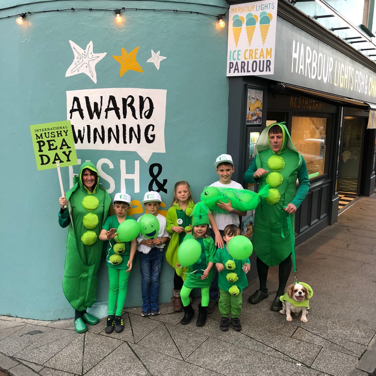 mushypeaday's tweet photo. Off we go!
#Mushypeaday https://t.co/VBbujO7epp