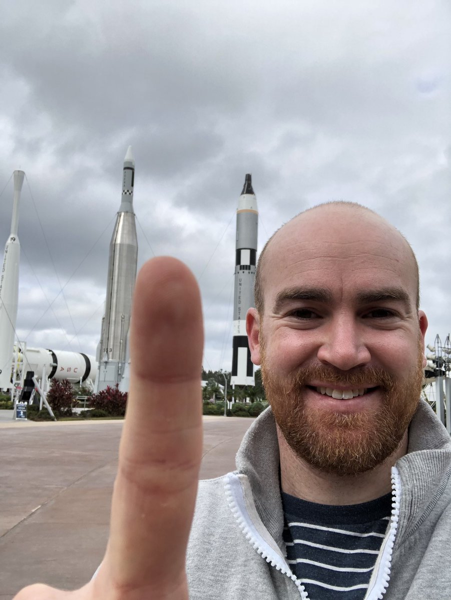 Broadsword999's tweet photo. Preparing to launch my new rocket:
Finger 1

Watch out @elonmusk, mine is highly reusable 😂

#KSC #KennedySpaceCenter #Space #SpaceX #NASA #Rocket #Finger1 #RocketGarden https://t.co/dSP022aUWV