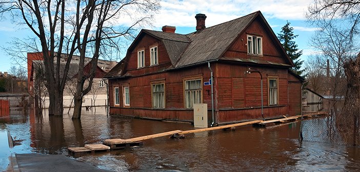 How can you protect your #RealEstate from Mother Nature? Here are some tips for your #RentalPropertyBusiness! qoo.ly/j67us