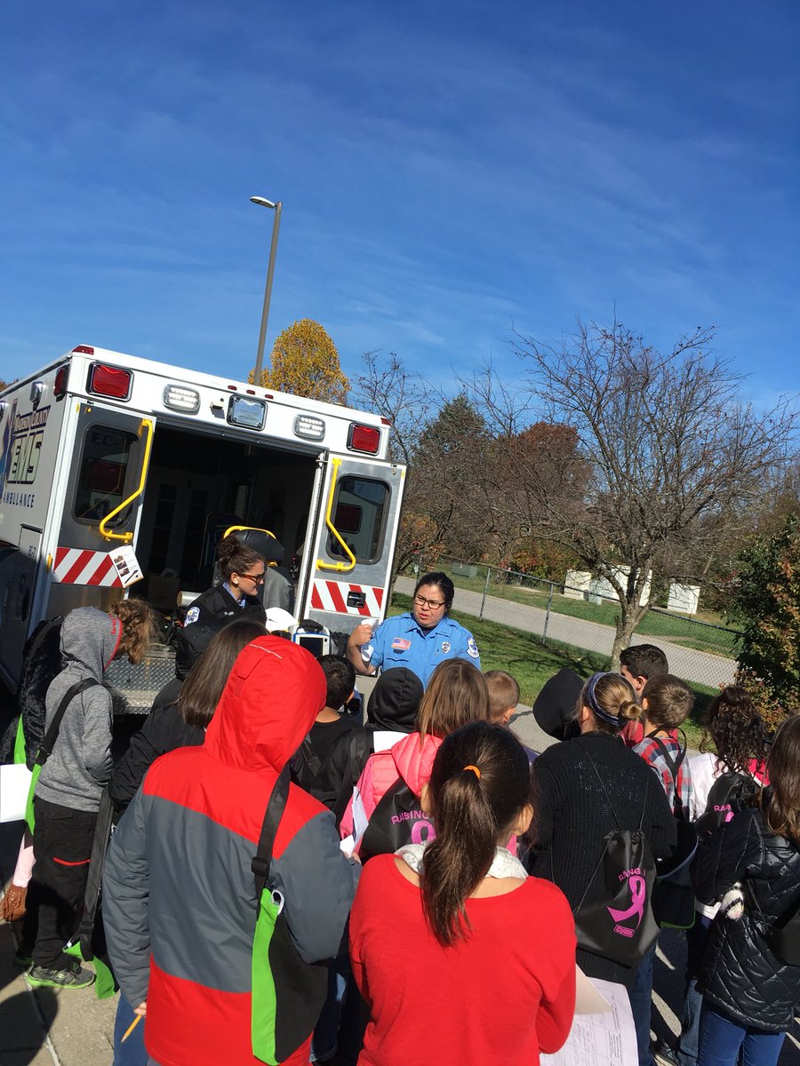 KVEBlueJays's tweet photo. #CareerDay #ExpandingOurKnowledge Thank You to All the Volunteers!!  #YouRock https://t.co/Q7M6O1yztL