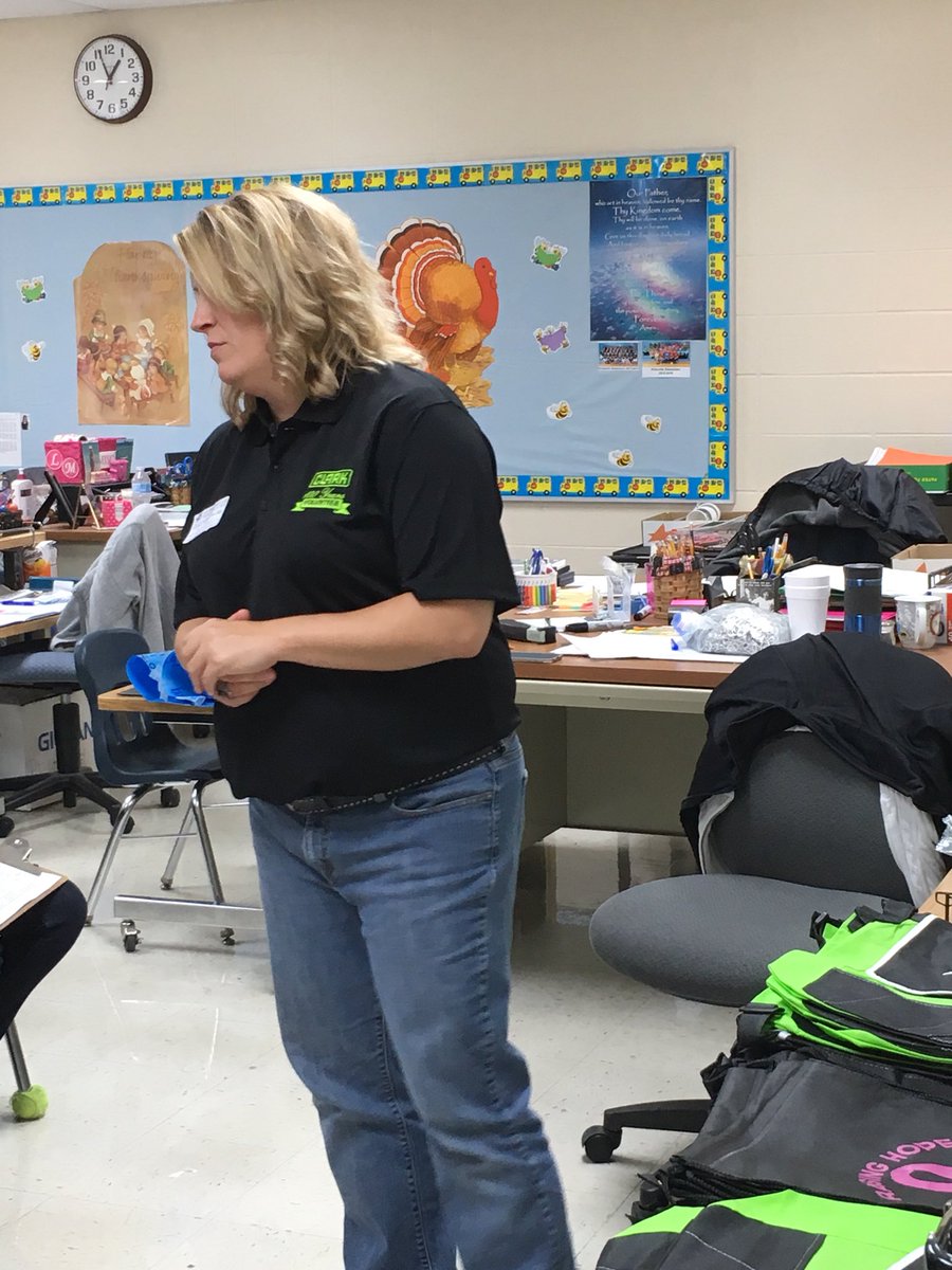 KVEBlueJays's tweet photo. #CareerDay #ExpandingOurKnowledge Thank You to All the Volunteers!!  #YouRock https://t.co/Q7M6O1yztL