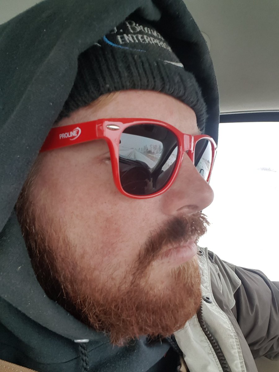 workinthedirt's tweet photo. #prolinetime #blizzard #whiteout #canadaeh https://t.co/9qsLOuBftJ