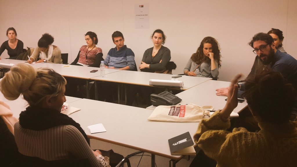 cjdesnat's tweet photo. Atelier sur le travail de mes rêves à la #NES17 dans le cadre du #MoisESS17 et de la #SEESS 
Cc @OuiShare https://t.co/3TCrcRBFAt