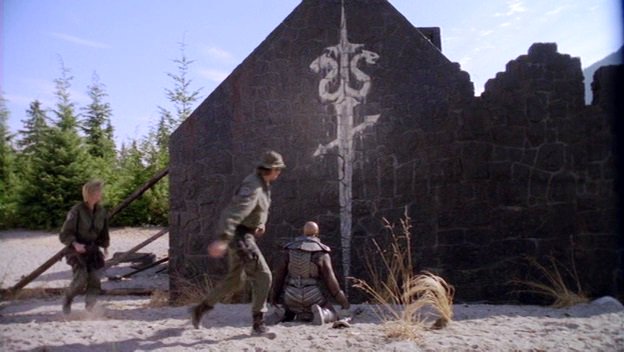 atlantistvru's tweet photo. #Stargate #SG1 #s01e11 #Bloodlines #discussion by #StargateArchives (aka @TheGatecast)! https://t.co/zhhQehhiTQ #StargateSG1 #SG #episode #review #overview #rewatch #Jaffa #Gatecast #TheGatecast https://t.co/uIL5oSbPtO