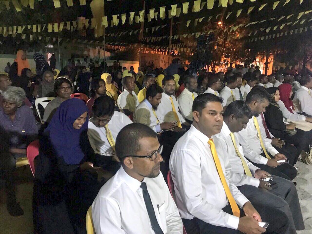 MvShifaan's tweet photo. MDP ge Naibu Raees mdpshippe
Gulhifaivaa Siyaasee Partythakun baavvaa Jalsa
#MaduvvariJalsa
#RayyithungeBadhalu https://t.co/oBbug4xr95