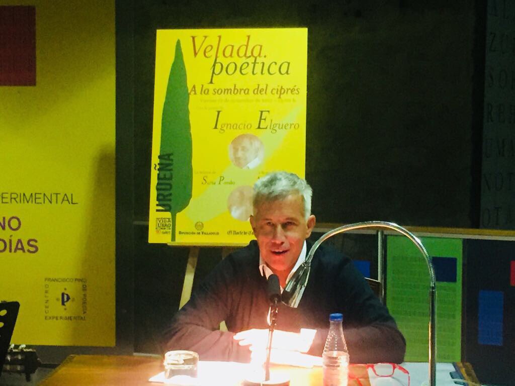 Dip_Va's tweet photo. .@JesusJCarnero #InmaculadaToledano Alc.#FranciscoRodríguez @carlos_aganzo asisten #VeladaPoética 'A la sombra del ciprés' con la poesía de @ignacioelguero, la música de #SuriaPombo y la voz de #AranchaBermejo en #VillaLibro de #Urueña @turvalladolid @nortecastilla @culturacyl https://t.co/zDjdng3bI8