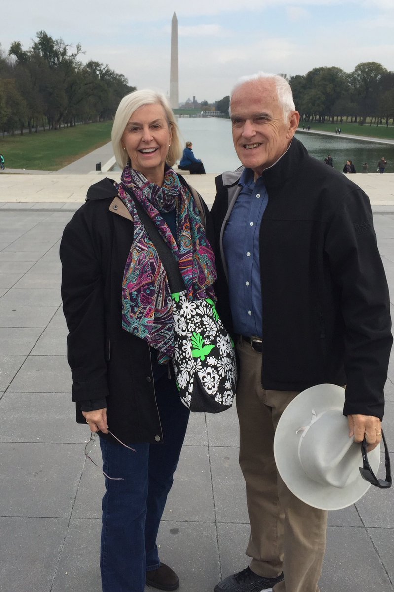 GregoryGGorden's tweet photo. Thank you to all of our Veterans. Especially my dad, Guy Gorden who is actually in Washington DC this weekend for the 35th Anniversary of the Vietnam Wall Memorial and the reading of the names. Love you Dad! https://t.co/15FLb64EAe