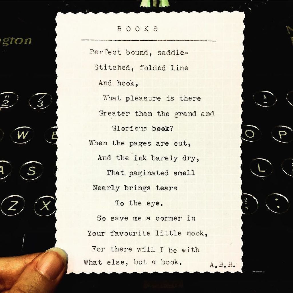 amberhsu's tweet photo. Getting back into @onepoundpoems w/ what else but a #book poem 📚 @smallpublishers @conwayhall ✨ #poetry #smallpres… https://t.co/uUMMLpZrbB https://t.co/n8Z58YnxPX
