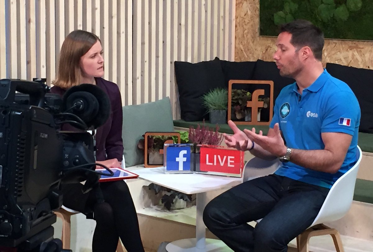 esaclimate's tweet photo. Thanks to @Thom_astro for joining us at #COP23 today to provide a unique perspective of our climate from space and learn more about the activities of the ESA Climate Office 🌍🚀🛰 https://t.co/HhC62NGfiF