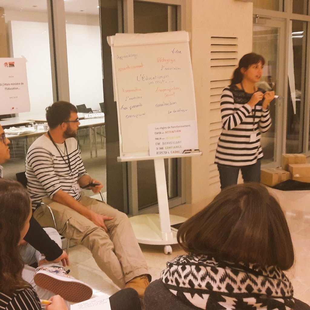 lolitahubert's tweet photo. Alors pour vous c'est quoi les enjeux de l #education ?
Atelier dans le cadre de la #NES17 animé par @LESPER_France ! 
#MoisESS17 #SEESS https://t.co/yMpdXaKK3k