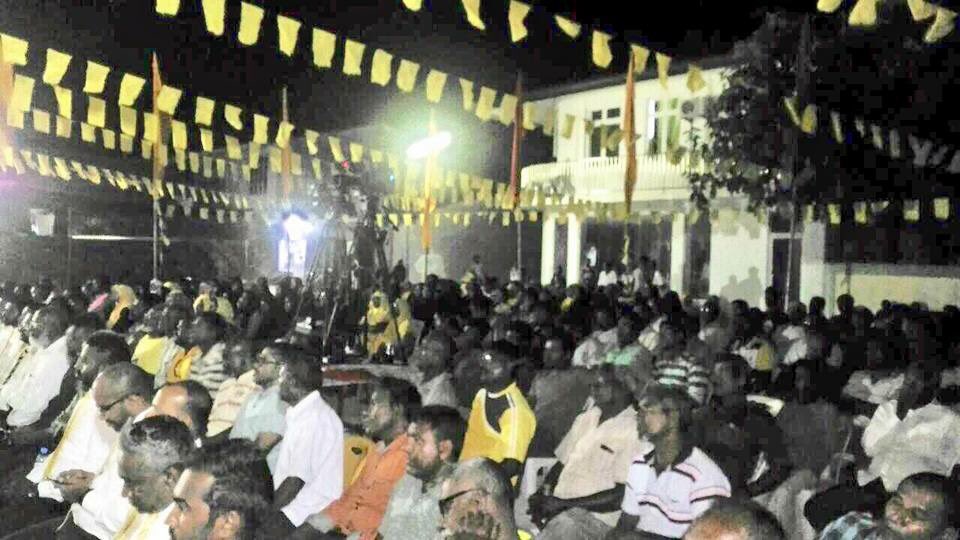 WaddeyAli's tweet photo. "Raees Nasheed varah ikhlaastherikamaai eku Rayyithun'nah vedhun dhen'nevi" @mdpshippe
#MaduvvariJalsa
#RaiyyithungeBadhalu https://t.co/6pfS70Rc8Q