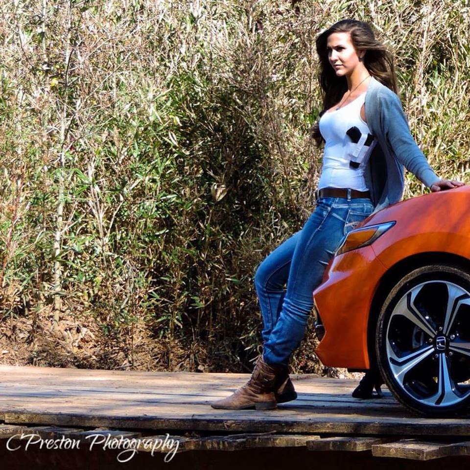 undertechu's tweet photo. Check out this great shot of @RapidFireRachel rocking one of our Concealed Carry Tank Tops!  Find yours at https://t.co/pFhqU4qA17 
#CCW #UnderTechUnderCover #RapidfireRachel https://t.co/BO3LDzeuhD