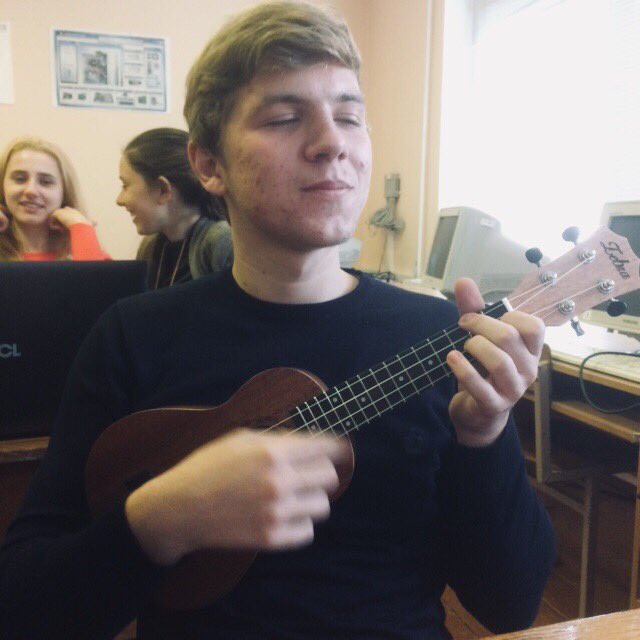 AntihypeE's tweet photo. Обожаю пары информатики https://t.co/4jKPRTJX3Z
