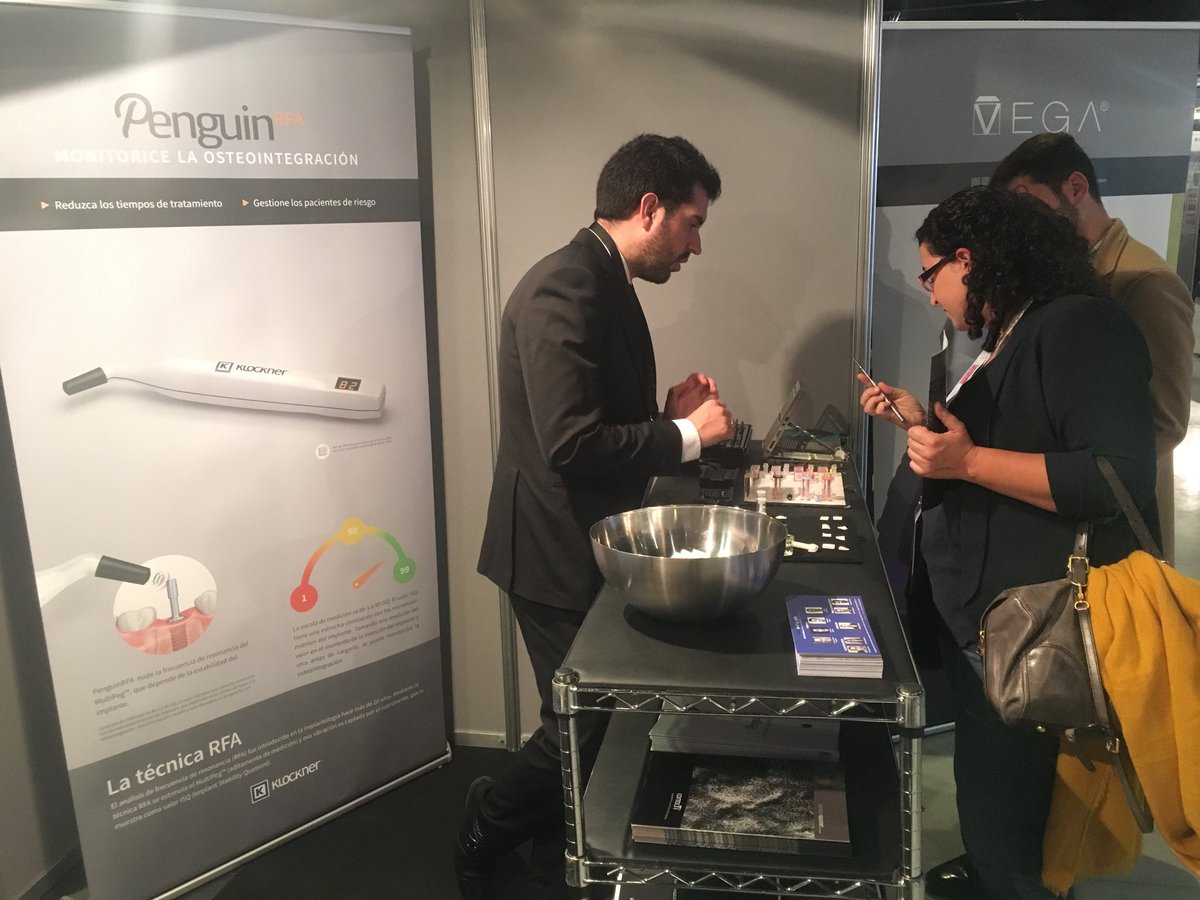 SEPAperiodoncia's tweet image. .@klocknerES en Expoperio #SEPAjoven