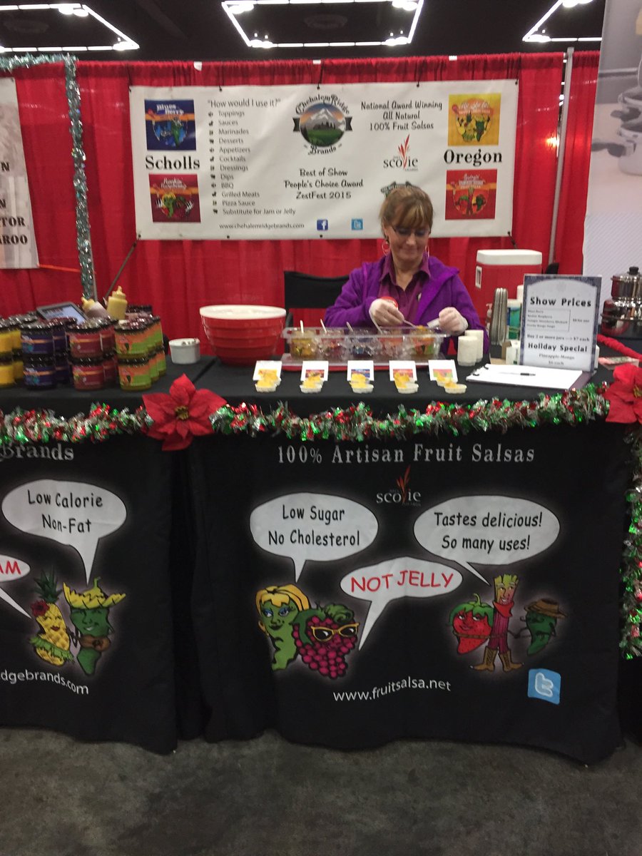 ChehalemRB's tweet photo. Stop by to try a vinaigrette made with our blueberry or pineapple-mango fruit salsas at the PDX Holiday Food &amp; Gift show @ convention ctr. https://t.co/yMT3VOOMF3