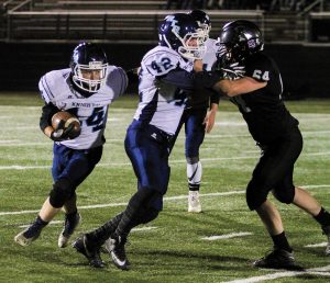 pipestonestar's tweet photo. Knights fend off Falcons to win Section 2 9-man championship
https://t.co/zgMu7fcwjP #PipestoneCounty #RTRfootball https://t.co/YbiaFE0274