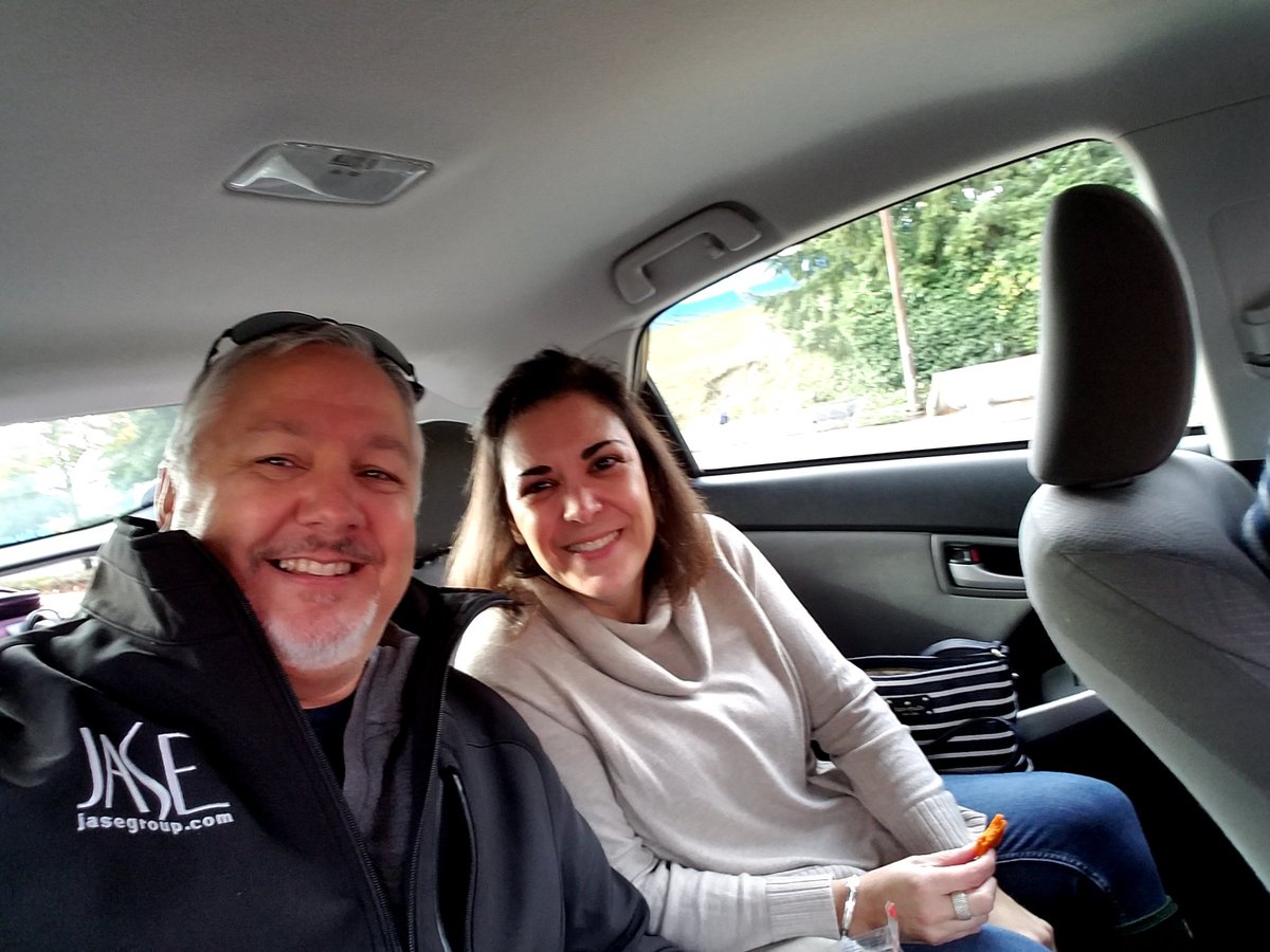 forty4baseball's tweet photo. #uberrocks through #seattle. I picked up this #hottie along the way. #hotgranny @gcole72 https://t.co/nuX5CrT6fC
