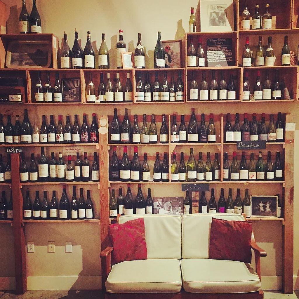 vinocle's tweet photo. A little sofa in heaven! @terroirsf #vinocle #naturalwine #vinvivant #vinnaturel #vin #vino #wein #wine #winemaker #vigneron #organic #natu… https://t.co/f4XYX3y9W2