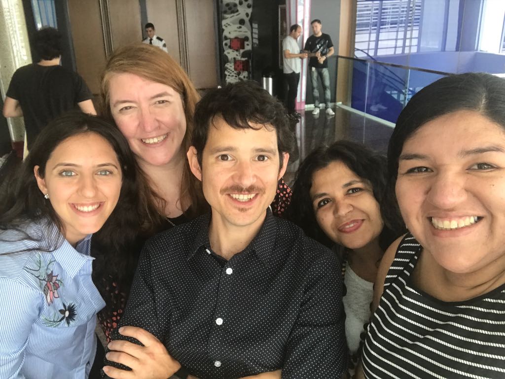shirugutes's tweet photo. Muchas personas que me inspiran, todas en una misma foto #HolaCobo #HolaIntec @cristobalcobo @Lic_CamposJulia @mfernandezrosa https://t.co/TEii3EMZsg