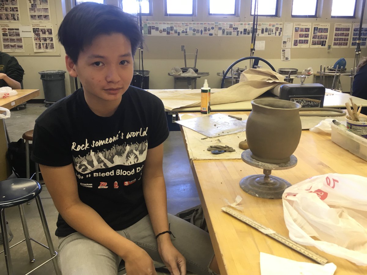 Patriot_Art's tweet photo. Who makes great coil pots? Students at MSHS! #MSHSActivities #MPS2Ed #TPW #Proud2bMPS https://t.co/bSoaZFin8Z