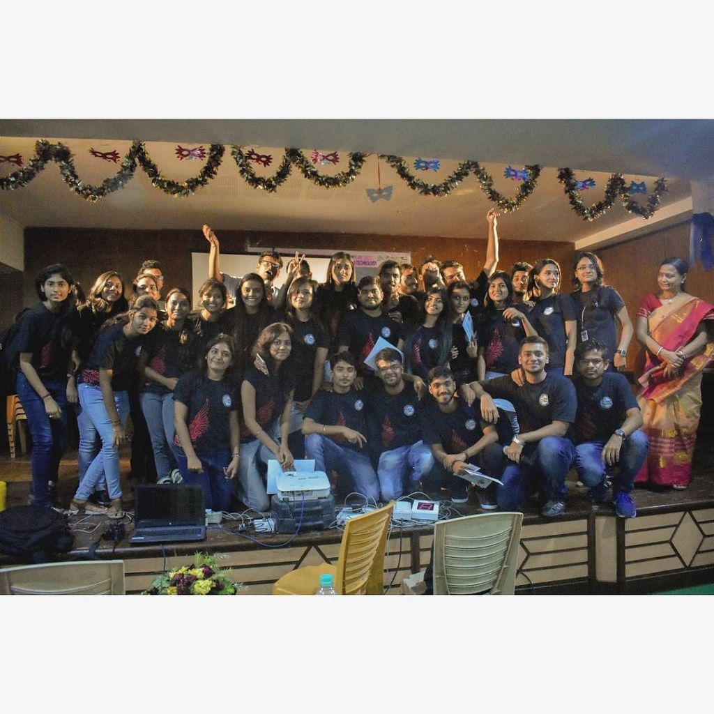 anktagarwal's tweet image. The Panache 2017 team signing off. 
#LanguageFest #ThePanache2017