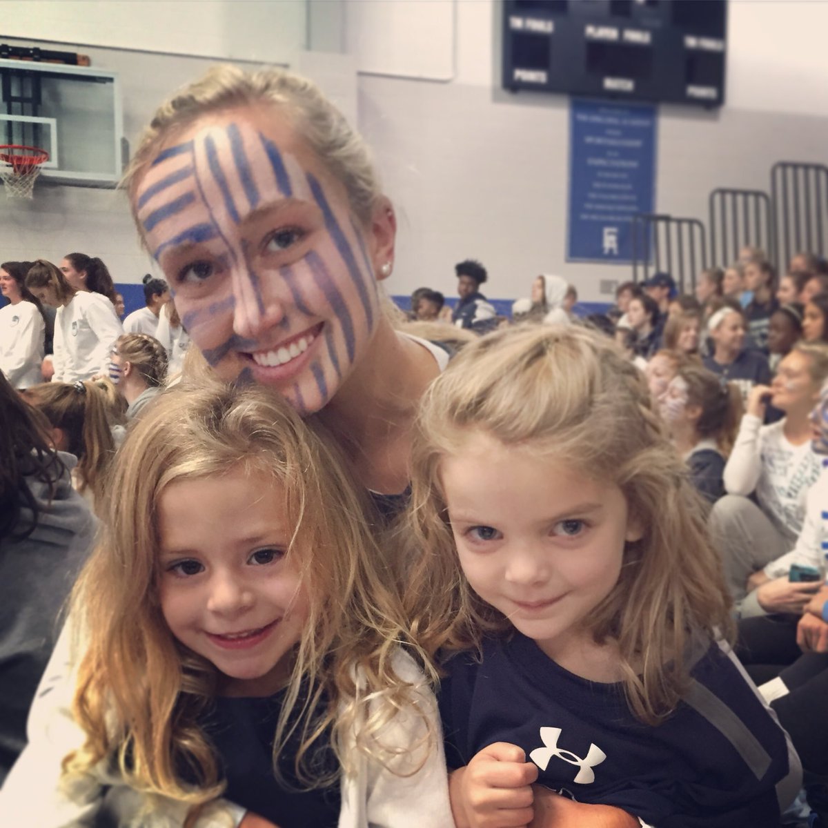 mrgibbs34's tweet photo. The pep rally bringing seniors and PreK girls together @Ea1785 @mrpowellea https://t.co/wJ8n1eRbDa