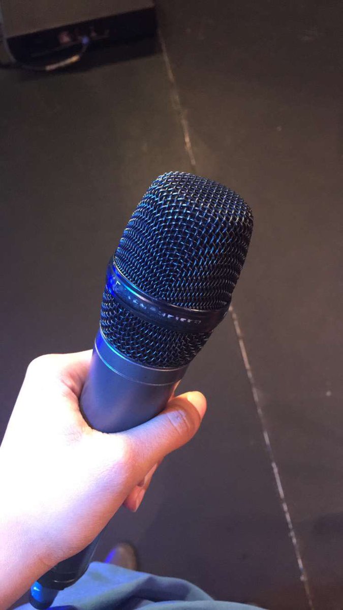 LefantaA's tweet photo. 🔉✔️ #microphone #soundcheck #toronto #shure #lifeofamusician #performer #singer #singersofinstagram #liveperformance #Lefantasmusicdiary https://t.co/PRog1EnyLJ