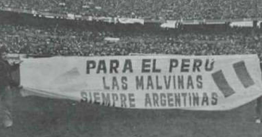 HambreCero's tweet photo. Hoy Argentina contigo Perú!
Eliminatorias #Russia2018 
(New Zealand - Perú)

Instagram @juancarr1 https://t.co/c0p7Sx1M8k