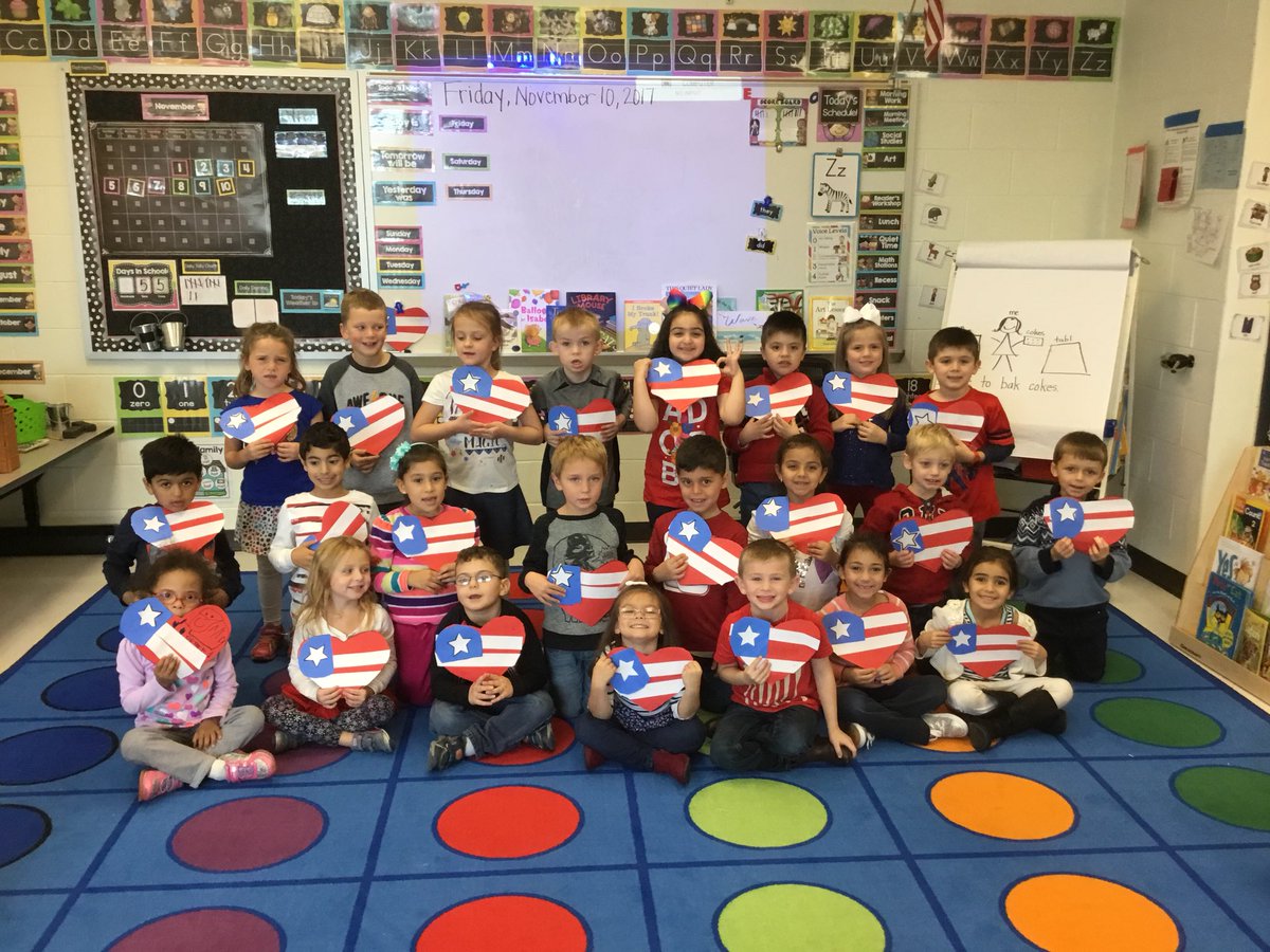 MrsLokanc's tweet photo. Happy Veterans Day! @OSD135 @Prairie_Hawks #thankyouveterans #veteransday #america #ThankAVet https://t.co/V18g5GU2cD