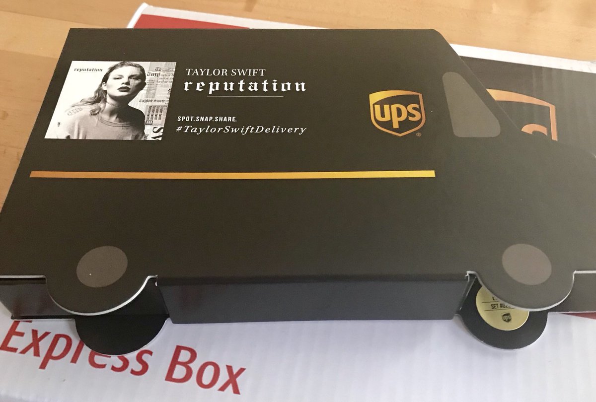 2melanielynn's tweet photo. Love the packaging of the Taylor Swift/UPS bundle! @UPS @UPSers #TaylorSwiftDelivery #ups #reputation #upsers #limitededition https://t.co/ECTchTuPd9