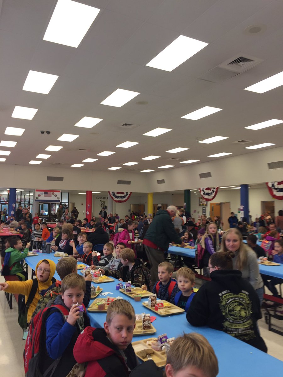 Veteran's Day Breakfast❤️🇺🇸 #RoosVeteransDay
