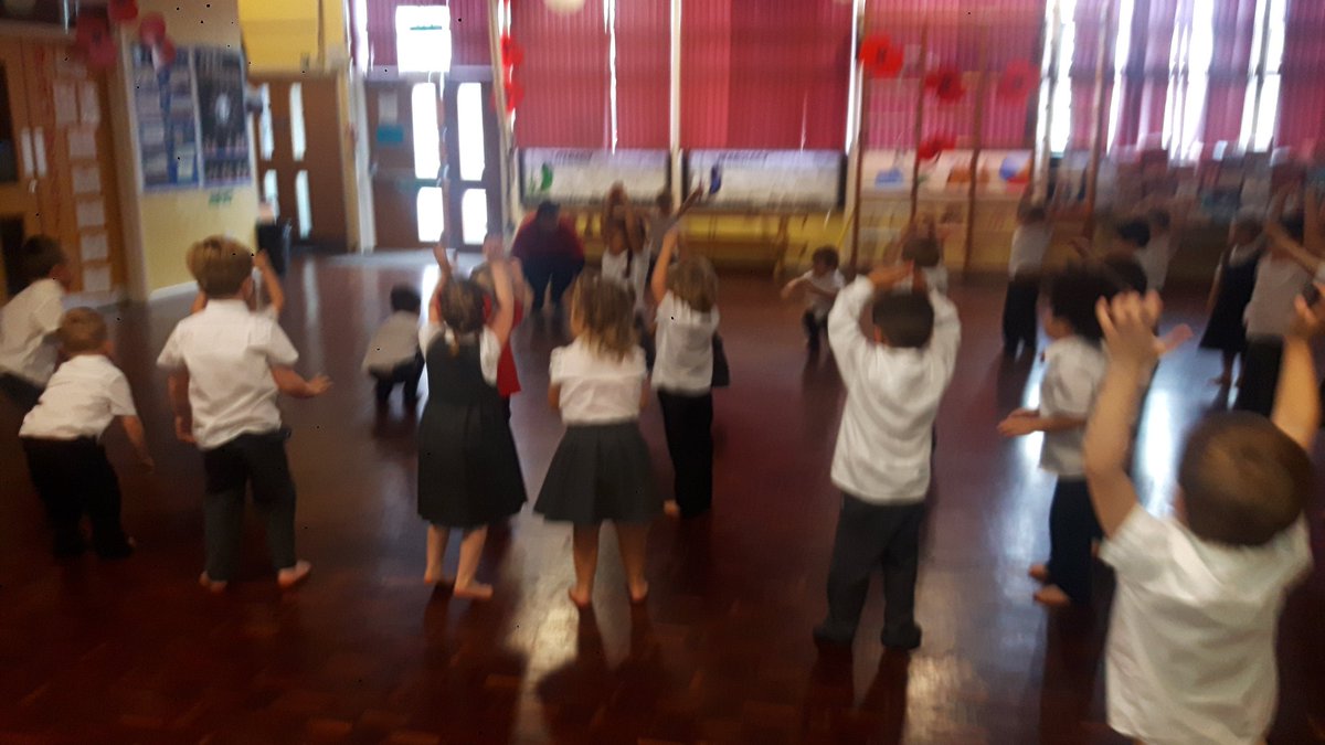 ysgolbrynhedydd's tweet photo. #YBHNURSERY absolutely loving our 1st ever P.E lesson today in the hall and we did such a super job too! Da iawn pawb! #afternoonclass #schoollife #firstPElesson #DIAIUTF #YBH #P.E https://t.co/CexPZVui3t