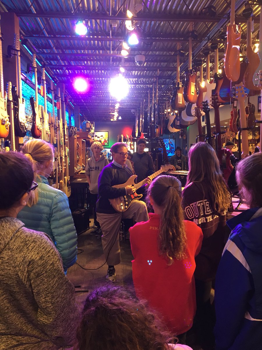 MBHKhamis's tweet photo. MJHS Guitar Expedition learning to jam @ThirdRockMusic @MBHKhamis @MJHSConnaughton @msKorchestra https://t.co/EdkY7Vu1sn