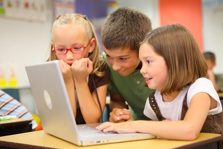 DrieOict's tweet photo. Goedkope devices voor het #onderwijs https://t.co/xLkJnmus6z #Microsoft @TerracomputerNL #ICT https://t.co/WdFum4HfSQ