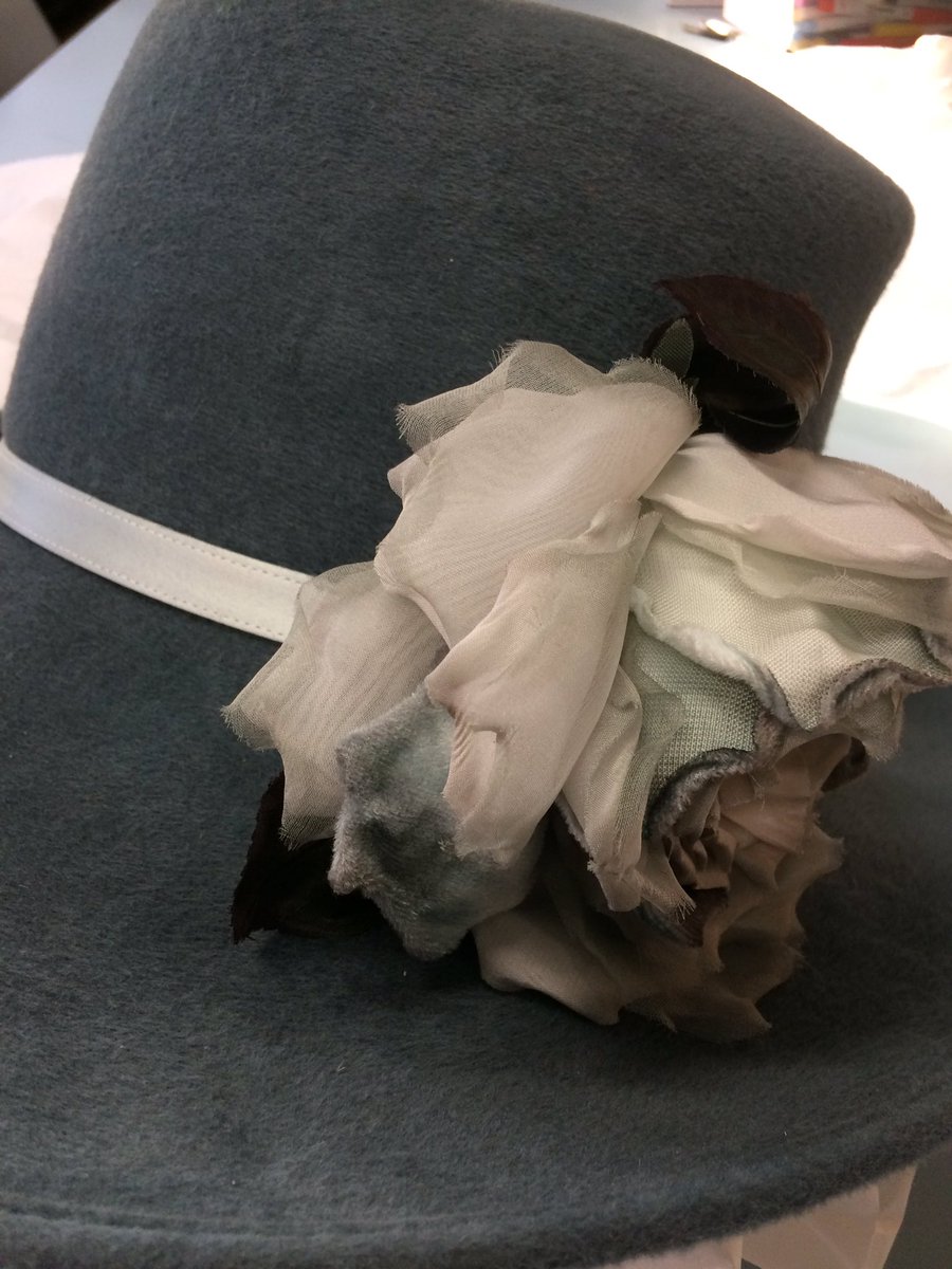 BlairgowrieART's tweet photo. Delighted to receive a stunning Philip Treacy hat this morning from London @philiptreacy #toInspire #ToKeep #ToAnalyse https://t.co/WgbyfcSV8t
