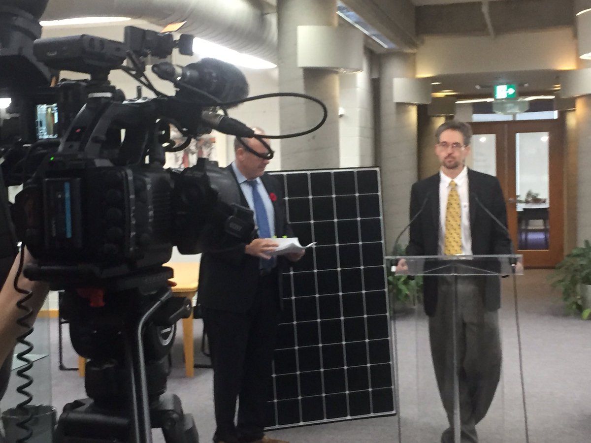StephenJWT's tweet photo. It was amazing seeing about 650kW of community-owned and Mi'kmaw-owned solar announced today across NS!
#NSSolar #Solar #Rebewables #NSPoli
https://t.co/ZMd3QRUzKD https://t.co/WBkux5eyu8