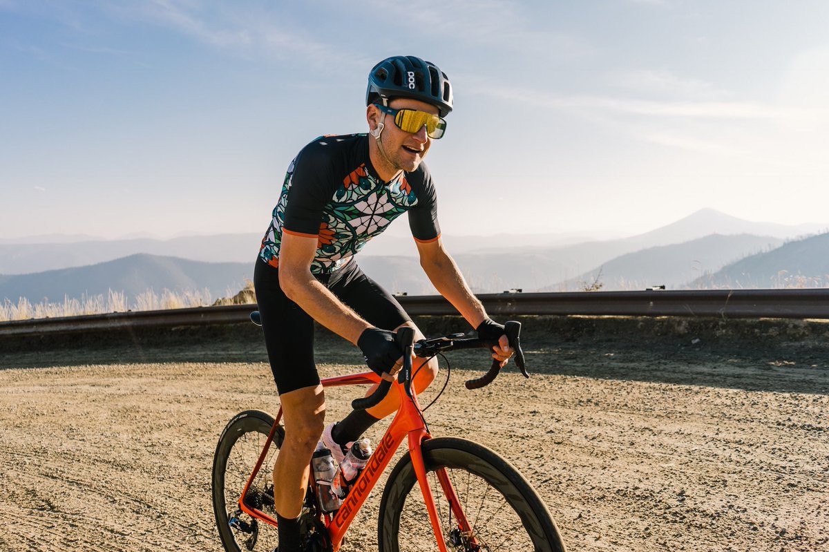 iamtedking's tweet photo. I’ve been part of the @velocioapparel family since 2015 and this Stained Glass jersey shatters the mold. It’s a stone cold stunner. https://t.co/CiBpuCk1X1