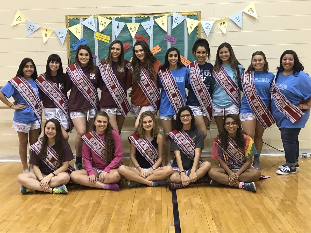 SV_SilverSpurs's tweet photo. We love our seniors💙💙 https://t.co/JpsHAJVSvt